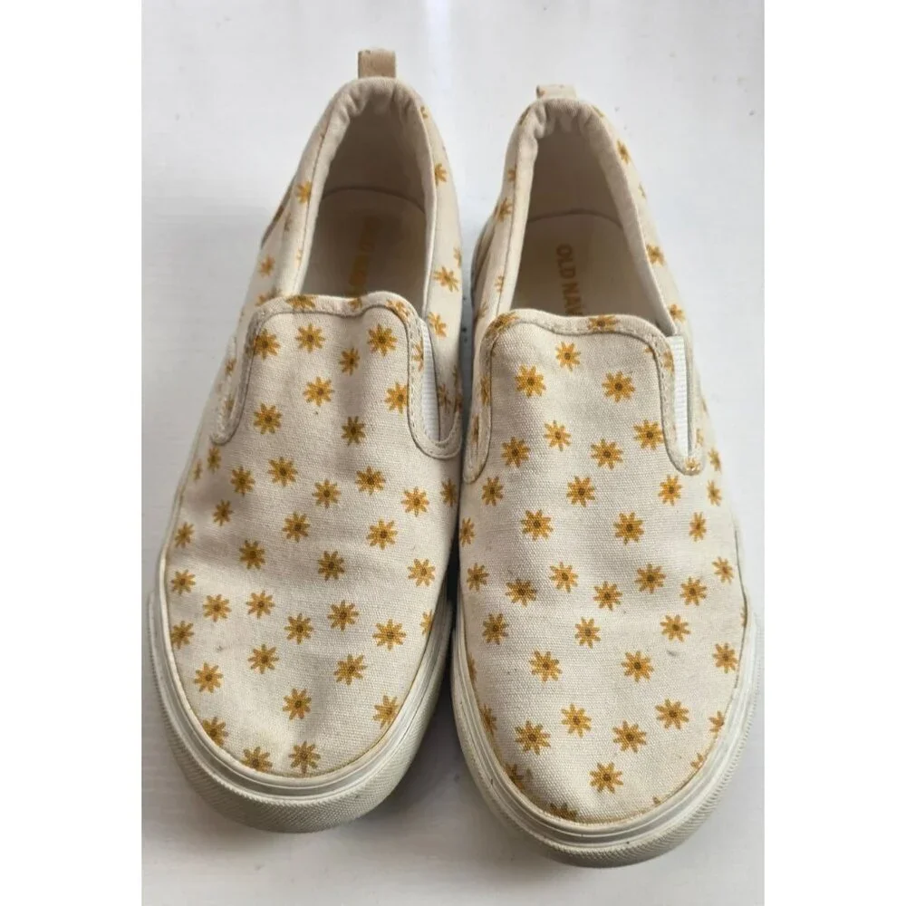 Old Navy Printed Canvas Slip-On Sneaker size 4